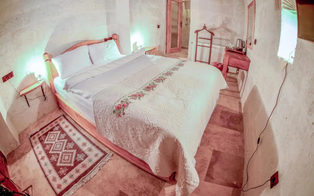 Mosaic Cave Hotel