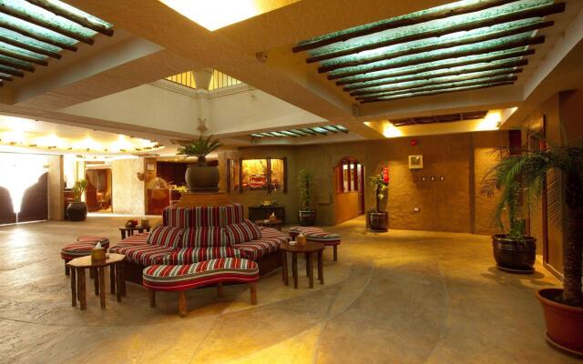Al Liwan Suites