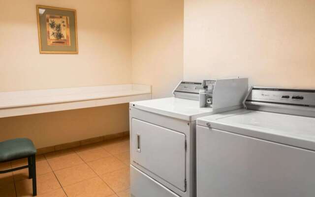 Comfort Suites Fort Pierce I-95