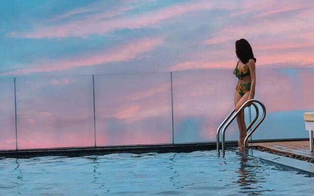 Alani Sea View Hotel