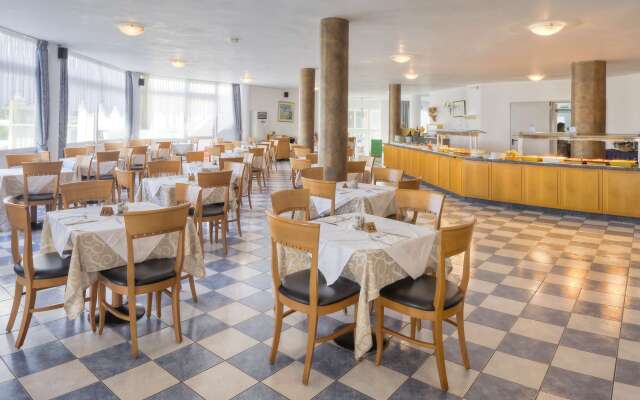 Corali Hotel