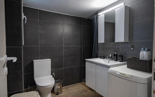 Dimotiko Theatro metro st. 1 bedroom 4 pers. flat