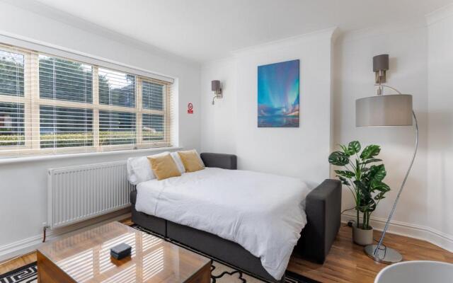FLATZY - Quiet Sefton Park Luxury Apartment
