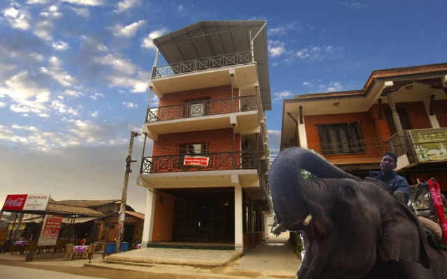 Sauraha Holiday Home