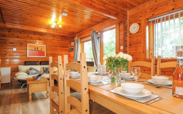 Lodge 32 - Cowslip
