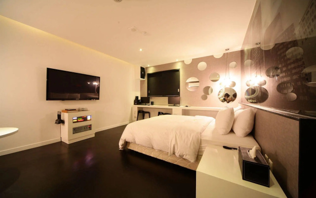 Sheel Hotel