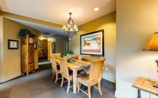 Luxury 3 Bedroom Mountain Condo in River Run Village with Beautiful Mountain Views and Walking Distance to Ski