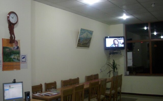 Mana Hotel
