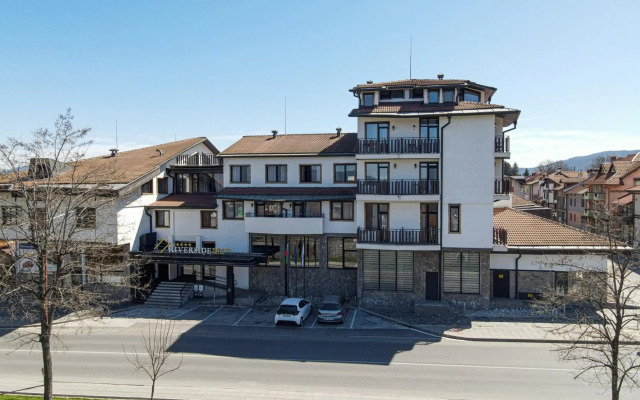 Riverside Boutique Hotel