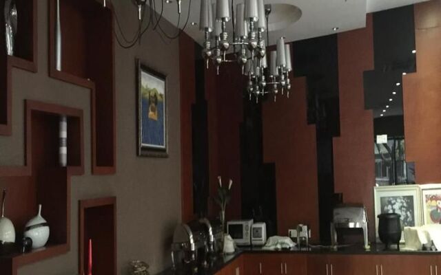 Phoenix Lidu Hotel