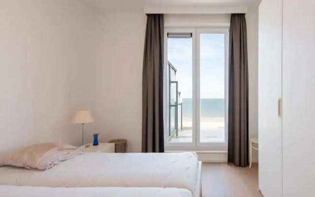 Duplex Apartment With 4 Terraces and sea View
