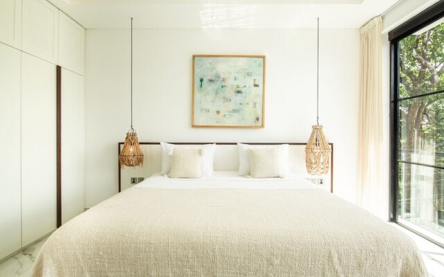 Stunning 6 BR Villa With Breathtaking Scenery