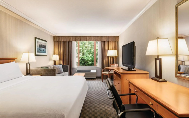 Holiday Inn Hotel & Suites North Vancouver by IHG