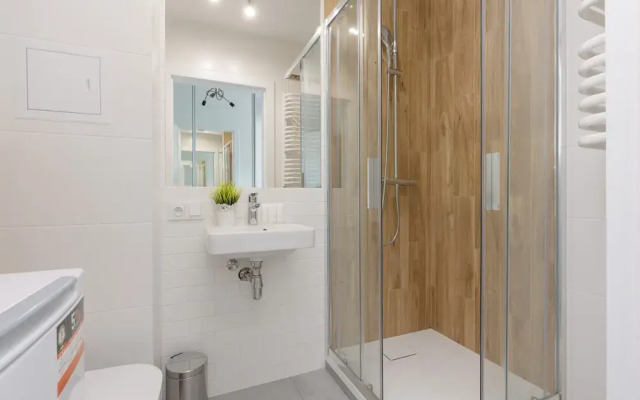 Sunny Studio Ochota by Renters