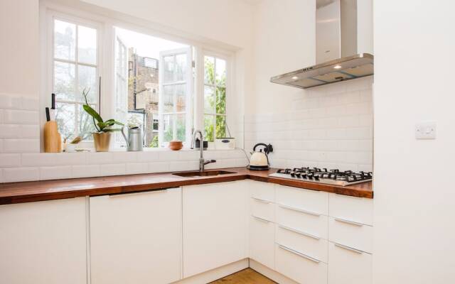 2 Bedroom Flat in Islington, Sleeps 6
