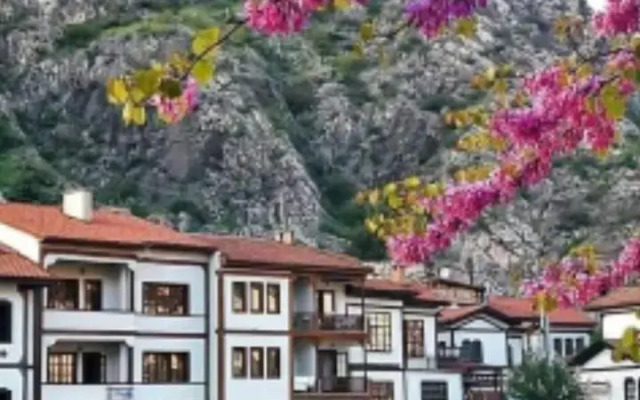 Şehrizade Konakları