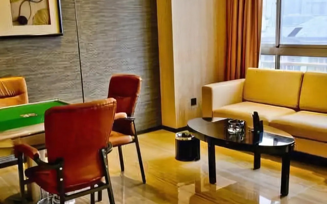 Holiday Inn Home Hotel