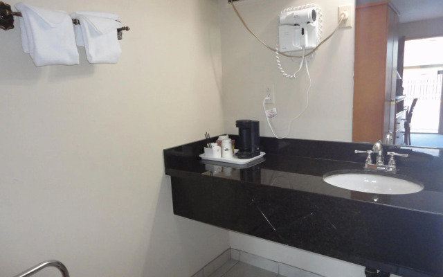 Canadas Best Value Inn & Suites Vernon