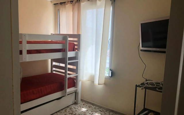 Apartamento Apolo, Depto 201 sobre Gorlero