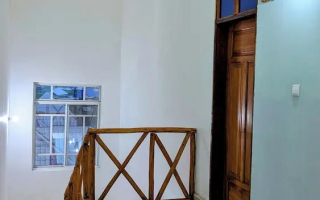 Crown View Hotel