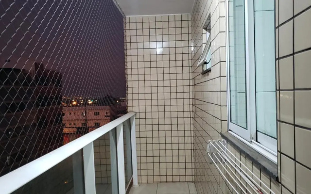 Apt encantador c/ varanda próximo ao aeroporto Jk.