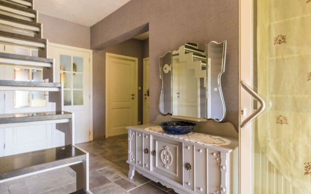 Modern Holiday Home in Aquitaine