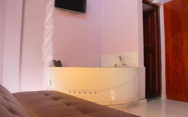 Snow Mirage Hotel