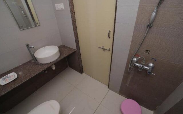 Hotel Kamat Plus