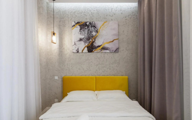 Royal VIP Apartment on Pidmurna 24