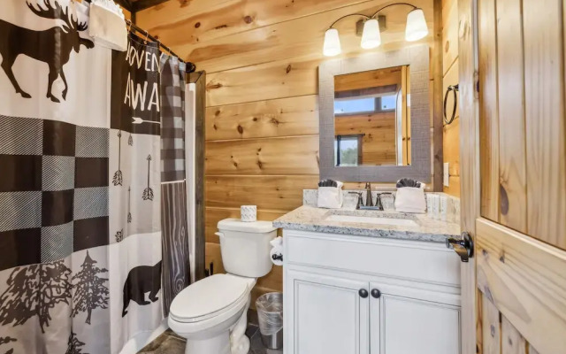 Eden Of The Smokies 5 Bedroom Cabin