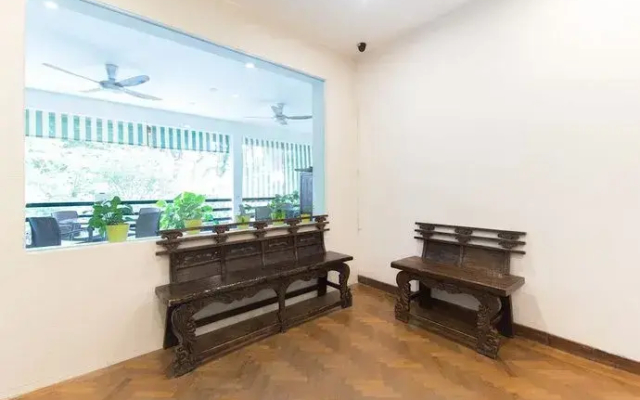 OYO Life 92991 Kost Amantu 2