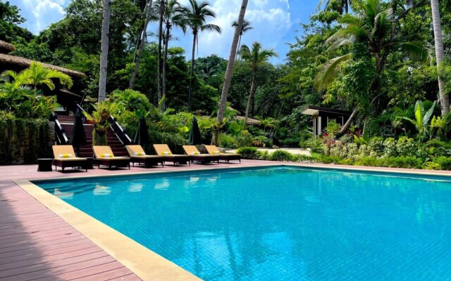 Lihim Resorts