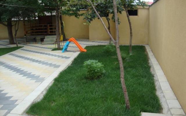 House with a backyard in Dighomi, Tbilisi