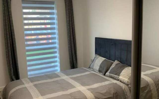Inviting 2-bed Apartment in Grays