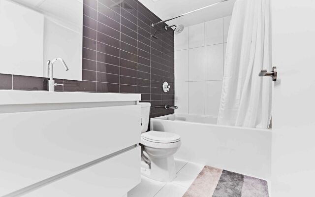 2 Storey Downtown Townhouse