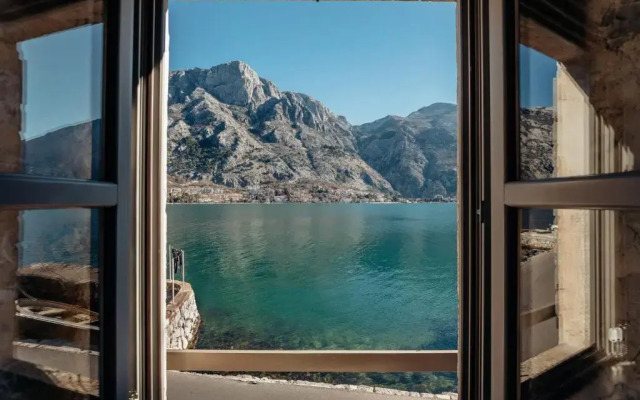 18th Century Villa in the UNESCO Bay of Kotor