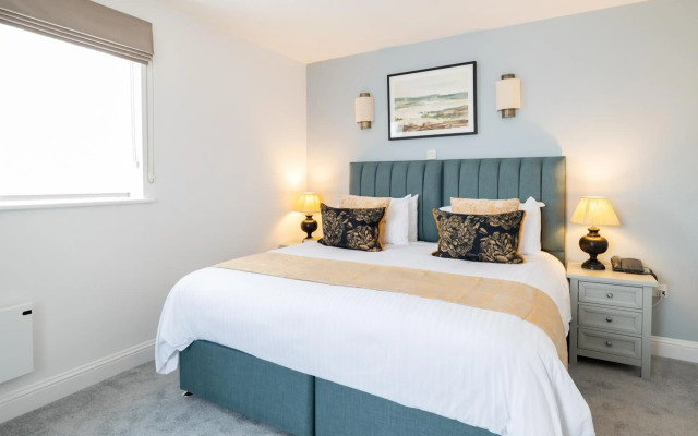 SACO Jersey Merlin House