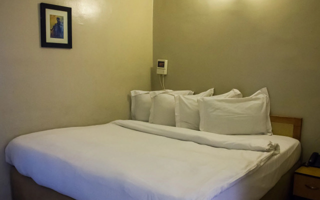 Triple Tee Hotel