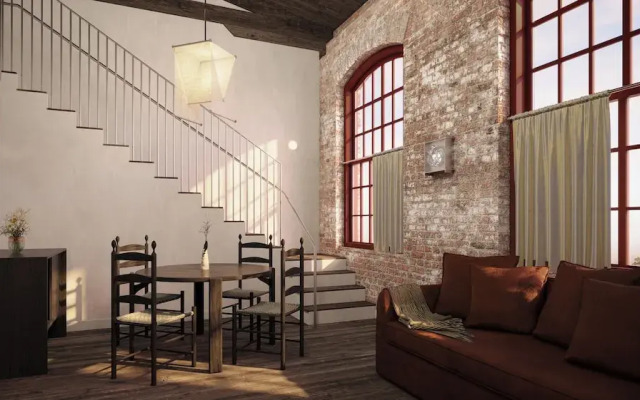 Pocketbook Hotel and Bath