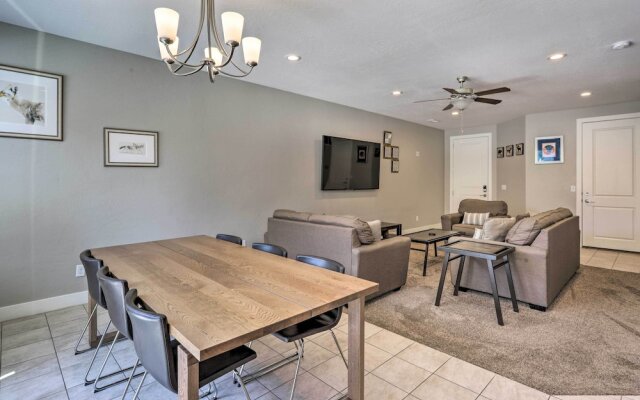 Luxury Downtown Moab Townhome w/ Pool Access!