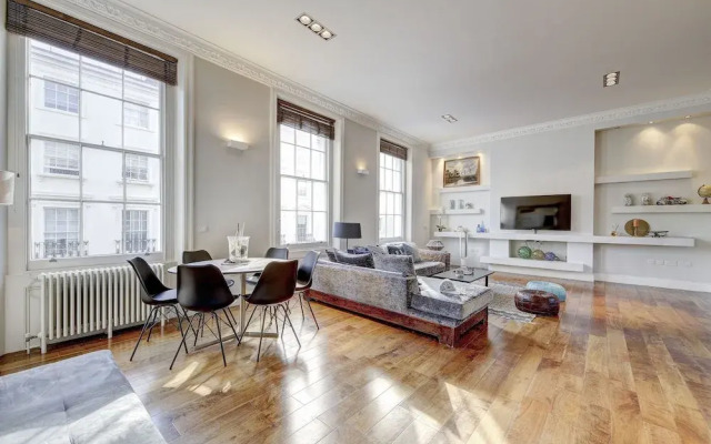 Luxury flat & terrace Hyde Park Stables