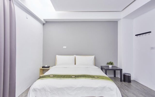 Taichung Fengjia Light