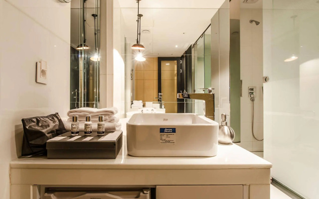 SR Hotel Sadang