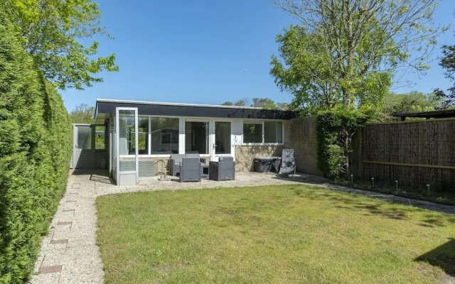 Welcoming Bungalow With Garden