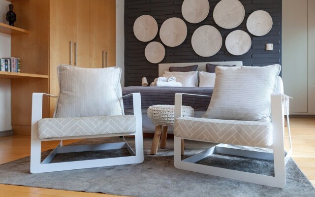 Cartwrights Corner 808 by CTHA