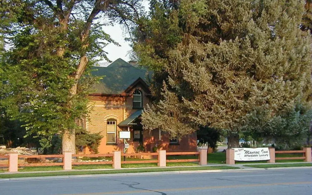 Monroe Inn