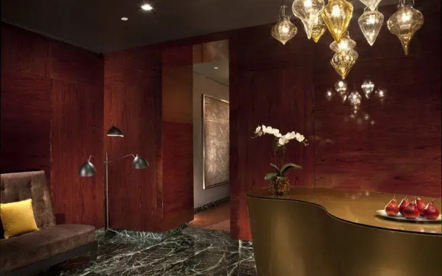The West Tower At One Un Plaza - Millennium Hotels And Resorts