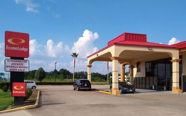 Econo Lodge Inn & Suites West - Energy Corridor