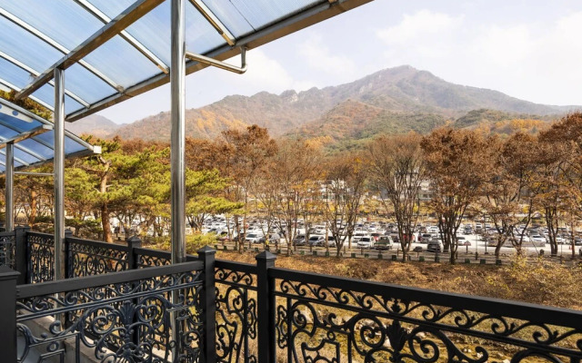 Mun Gyeong Grand Resort