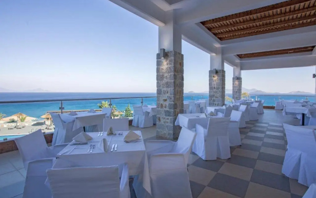 Grand Blue Beach Hotel